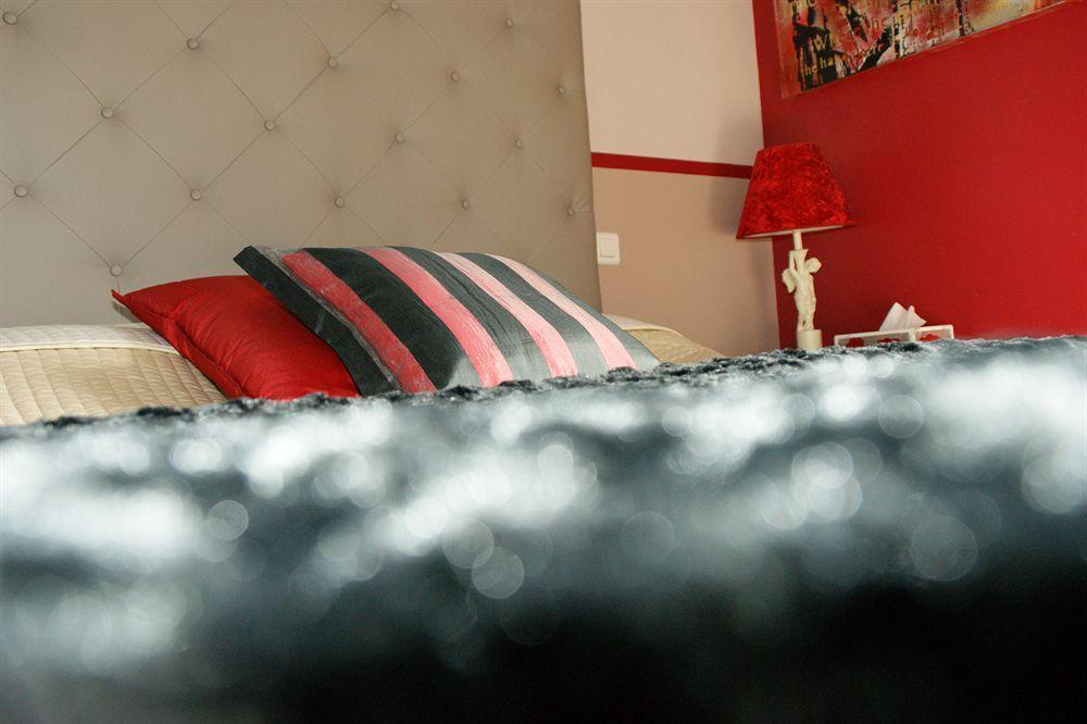Chambre D'Hotes Domaine Le Castagne 오슈 외부 사진